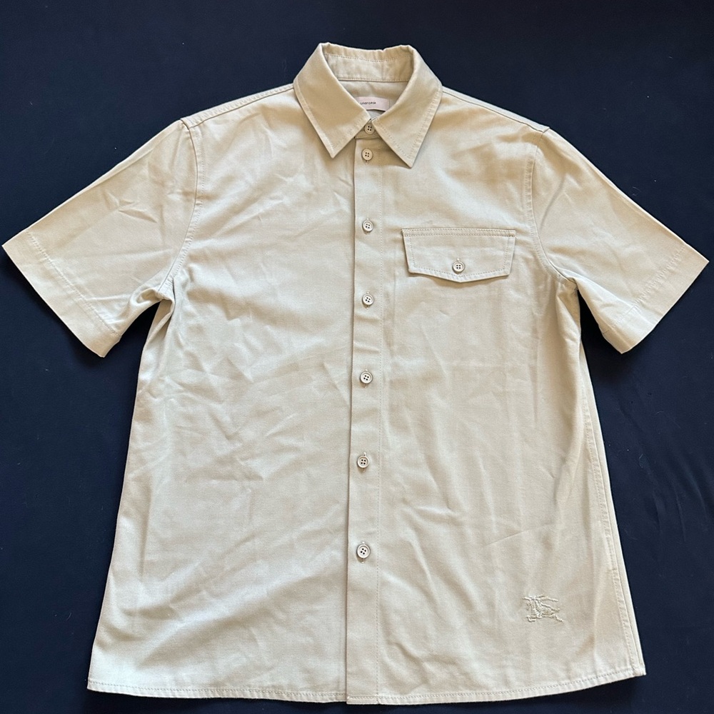 Burberry Uniform safari shirt Beige Short Sleeve Shirt size 4 Women light sage